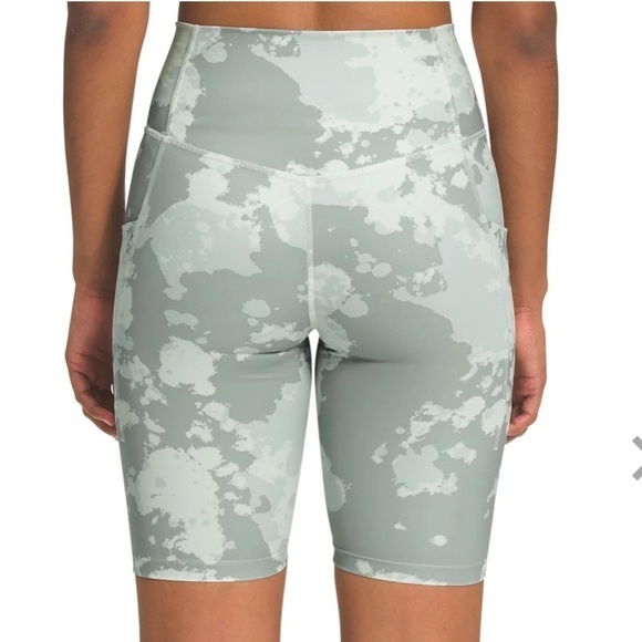 NWT The North Face Women’s Motivation Pocket 9” Shorts - Picture 2 of 4